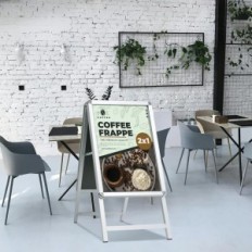 Beschadigde Standnee A1 Buddy Silver Stand voor posters