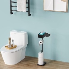 Sta voor toiletpapier cisely zwart met een vrijstaande plank. Bathroom accessories exhibition