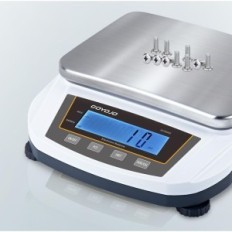 Nepotpuna skala Precision Goyojo 5000g x 0,01 g u industrijski laboratorij