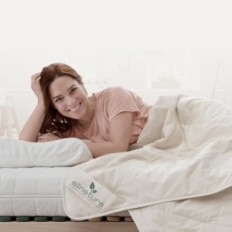 Oreiller de sommeil sur le côté avec un remplissage naturel