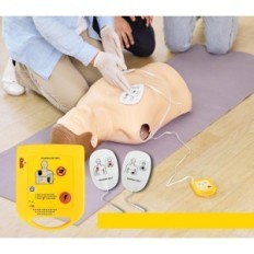 Mini Training Defibrillator AED XFT-D0009 koulutuspakkaus aloittelijoille