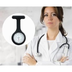 Guarda infermiera con spilla in silicone nero per vestiti