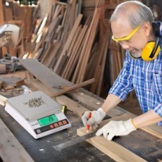 Laboratoorse täpsuse kaal 10 kg / 0,1 g Bonvoisin Digital juveliiridele