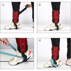 Klimmende rivierkreeft op stalen bomen met handschoenen 2 klauwen tentoonstelling