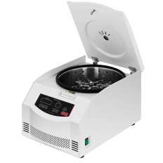 Strokovna laboratorijska centrifuga za plazmo 5000 RPM do 24 cevi 10 ml