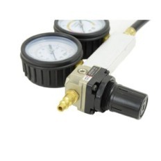 Cilinderdichtheidsmeter. Compressiemeter. Diagnostiek. Sampler