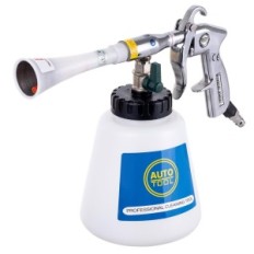 Washing gun Washing cleaning upholstery metal reinforcement of the nozzle
