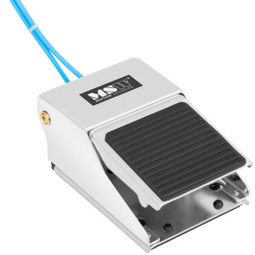 Pneumaattinen nestepuristuskone 5-50 ml 10,6 l