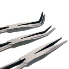 Set di lunghe pinze. Semplice custodia piegata 3x