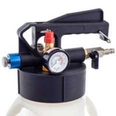 Oil replacement pump for automatic gearboxes. Filler chest