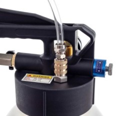 Oil replacement pump for automatic gearboxes. Filler chest