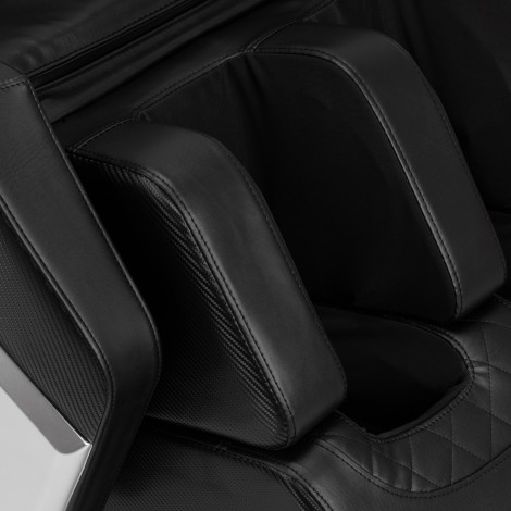 Sakura Prime 108 massagestol sort — nærbillede af armlæn