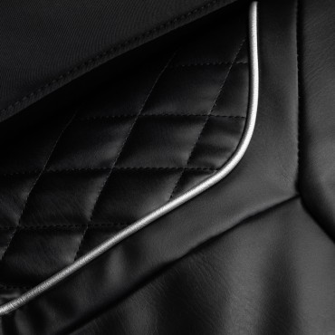Sakura Prime 108 Massagesessel schwarz — Detailaufnahme Sitz