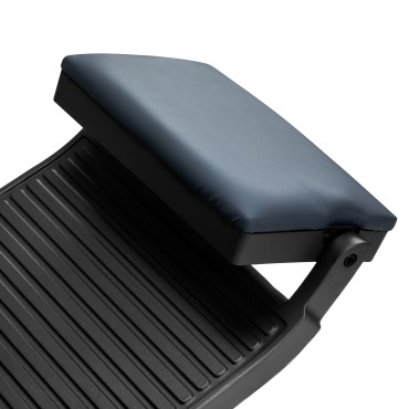 Sillón de barbero Gabbiano Bruno azul acero con base negra — detalle del asiento
