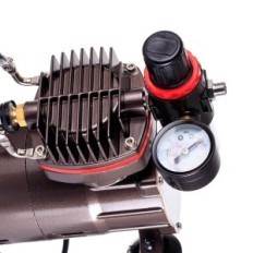 Aerograph-Kompressor. Effizienter Kompressor. Kleine stille Leckage 23l / min