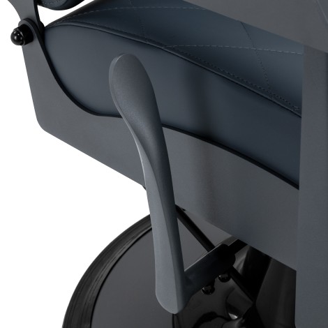Gabbiano barbierstoel Bruno staalblauw met grijze voet — detail handvat
