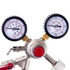 CO2-Reduzierer für Wasserwein-Bier-Apfelwein Apfelwein-Dual-Sicherung 2x 8mm Tapferkeit