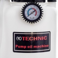 Un set di sfiatura e sostituzione del liquido dei freni 3L