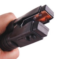 Un set di 2x morsetti di avviamento 1000A Blades di batteria di rana