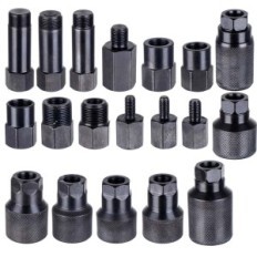 Pneumaattinen vetolaite puretaan injektio-injektioita vasarapidikkeellä