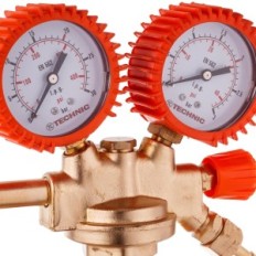 Propane butane LPG valcový reduktor 2 mosadzné manometre Corps ventil