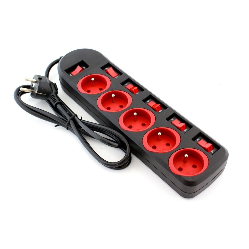 Cabo de extensão 1.5m com uma tira para 5 entradas.