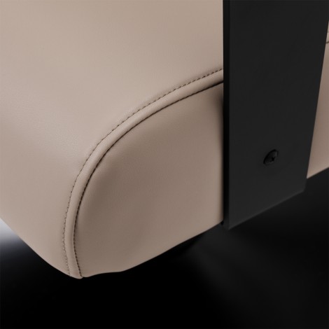 Kadernícke kreslo Hair System Jet latte béžové — detail sedadla