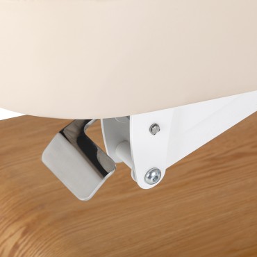 Cadeira SPA Sillon Relax creme com base castanho claro — close-up da base