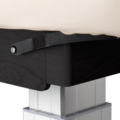SPA ležalnik Sillon Comfort krem z osnovo iz temnega lesa — povečava podnožja