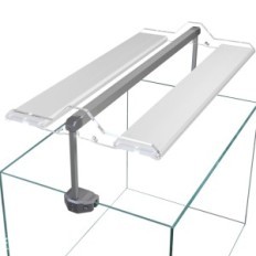 Svetlík Entriq Reef držiteľ Irregulované 150cm