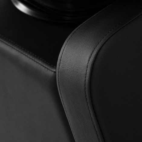Postazione Lavaggio Parrucchieri Hair System Edge Noir — primo piano del bracciolo