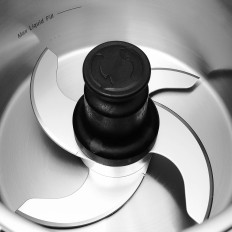 Cutter gastronomický vlk pro sekání broušení zeleninového masa sekání 8 l 1500/2800 ot / min 800 w