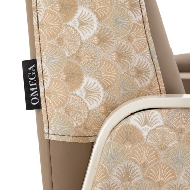 Fauteuil salle d'attente Omega Grandeur marron clair — gros plan étiquette