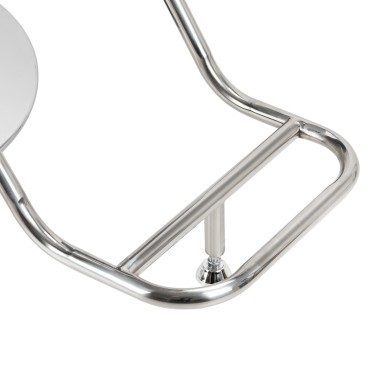 Hairdressing chair Omega Lyra black — close-up of the base