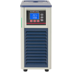 Laboratorijas dzesēšanas ķēde temperatūrai -20 - 20 C 20 L / min 495 W