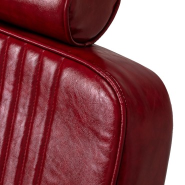 Barber chair Gabbiano Royal X red — close-up of the backrest