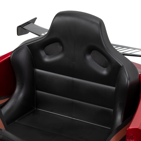 Børnestol Gabbiano Mercedes formet som bil til frisørsalon — nærbillede af sæde
