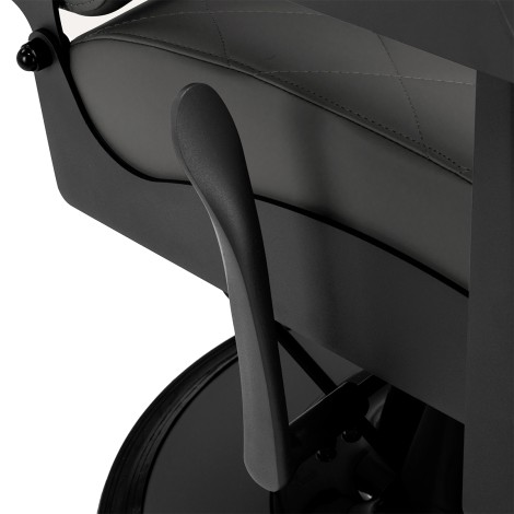 Fauteuil de barbier Gabbiano Bruno gris avec base noire — gros plan accoudoir