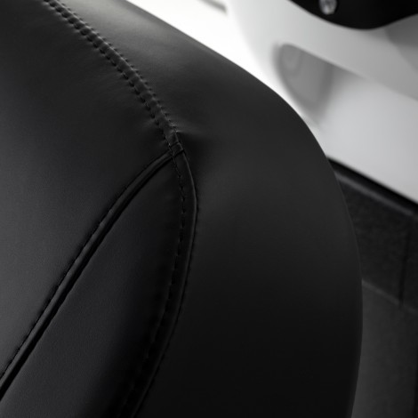 Gabbiano Trycho 2 fekete elektromos hajmosó egység — közeli kép a kartámaszról