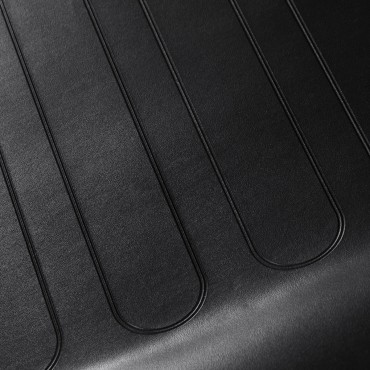 Hydraulické pedikérske kreslo Sillon 210 s hojdacou funkciou a deleným podnožkom čierne — detail sedadla