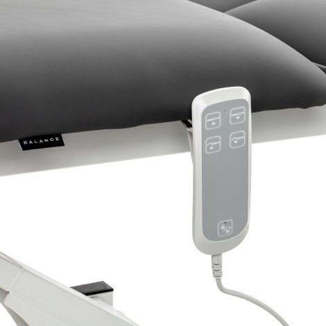 Mesa de Rehabilitación Eléctrica para Masajes y Fisioterapia Balance Eso Pro gris — detalle de los controles