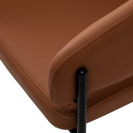 Kreslo 4Rico Novo hnedé — detail sedadla