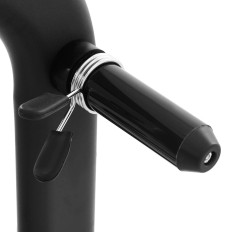 Penkkikulmakulma, joka kulkee kuoriakuoren alla puristamaan pääni mustaksi ja keltaiseksi