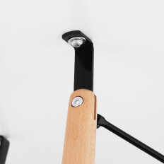 Tabuľka škandinávskeho stola do obývačky s modernou kanceláriou na okrúhlom mieste. 80 cm Výška 74 cm