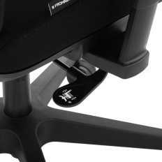 Chaise de bureau ergonomique pivotante avec appui-tête, maximum 200 kg.