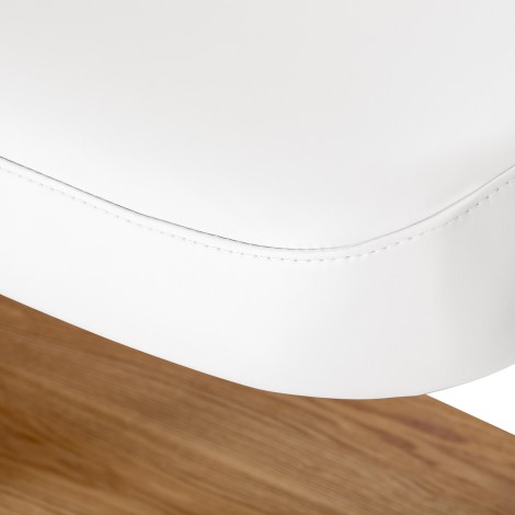 Fauteuil SPA Sillon Relax blanc avec base bois clair — gros plan assise