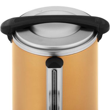 Chá se preparando com um chá e uma bandeja de gotejamento 14 l 1500 em ouro