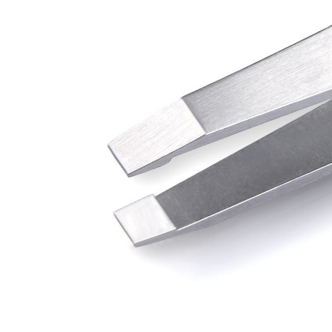 Nghia Exporte Pinzette T-04 — Detailaufnahme Klinge
