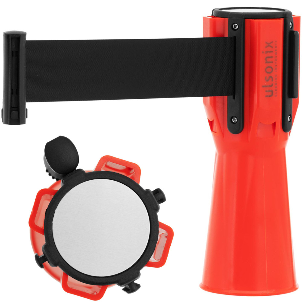 Patruuna, jossa nauha, joka erottaa varoituskannen pistologisella pistellä 3 m musta