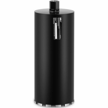 Kronos deimantas buvo įterptas į betoną, kurio storis yra 1 1 / 4 cm. 400 mm skersmens. 180 mm